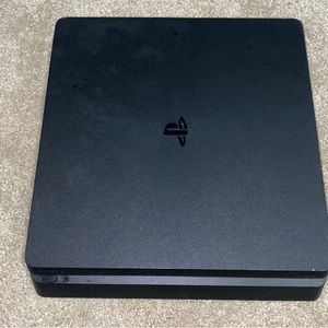 In perfect condition no this is wrong with it . It’s like brand new .No problems